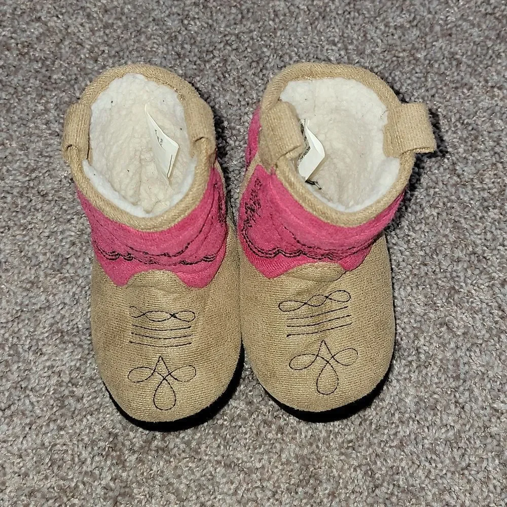 Lazy One Faux Suede Slipper Boots Size Small Kids 4-9